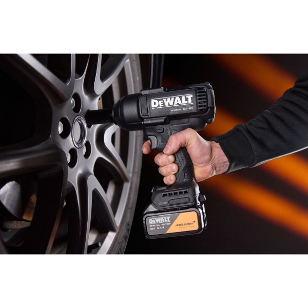 Фото - Гайковерт аккумуляторный DeWALT DCF99MP2T